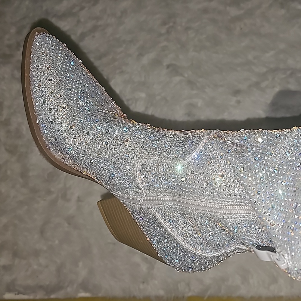 Silver color cowgirl boot with iridescent crystal embellishment